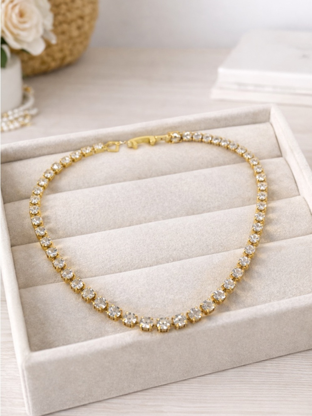 San Tropez Collezioni Crystal Tennis Bracelet Gold Tone 7.75” Classic Sparkle